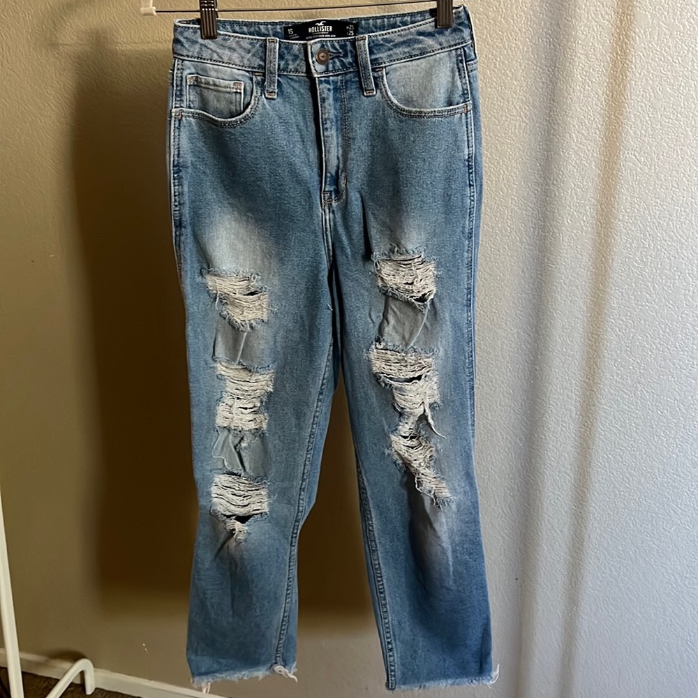 Hollister Ultra High Rise Mom Jean